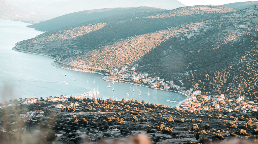 Αγία Ευθυμία, Κεφαλονιά ©Unsplash/ Daniël van der Kolk