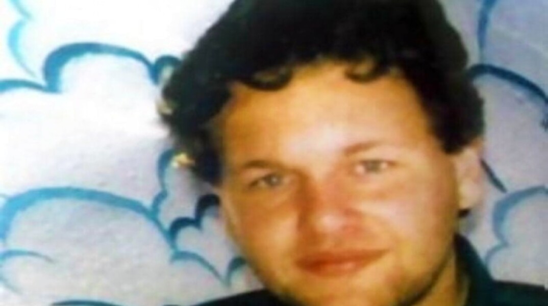 Ο Θάνος Αξαρλιάν