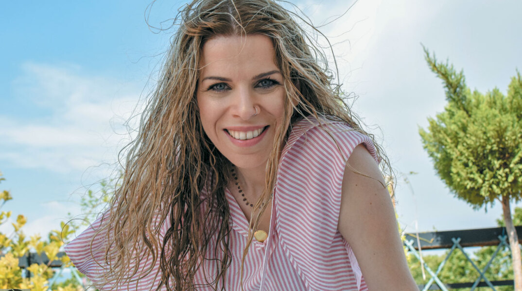 Η Ικαρία της Βιολέττας Ίκαρη