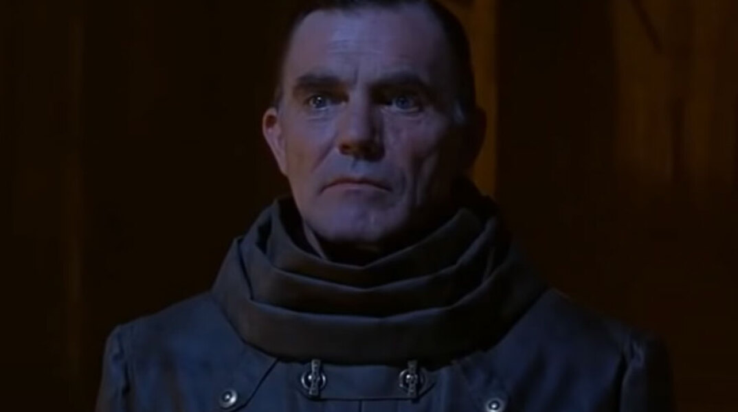 Maurice Roeves (Σκηνή από την ταινία «Δικαστής Dredd»)