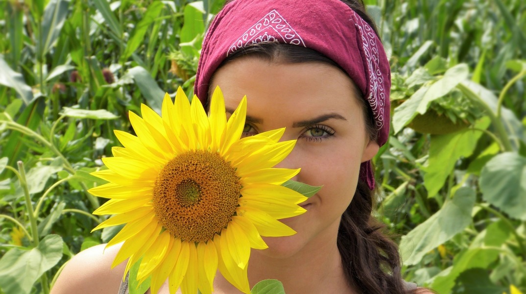 Πώς θα αποκτήσετε άψογη επιδερμίδα προσώπου το καλοκαίρι