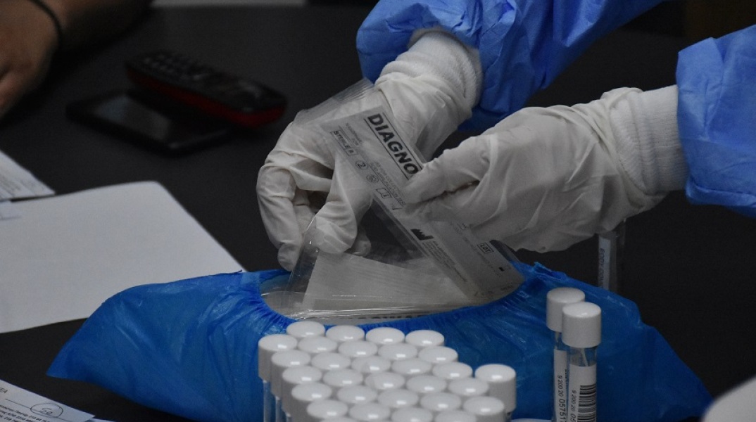 τεστ για τον κορωνοϊό