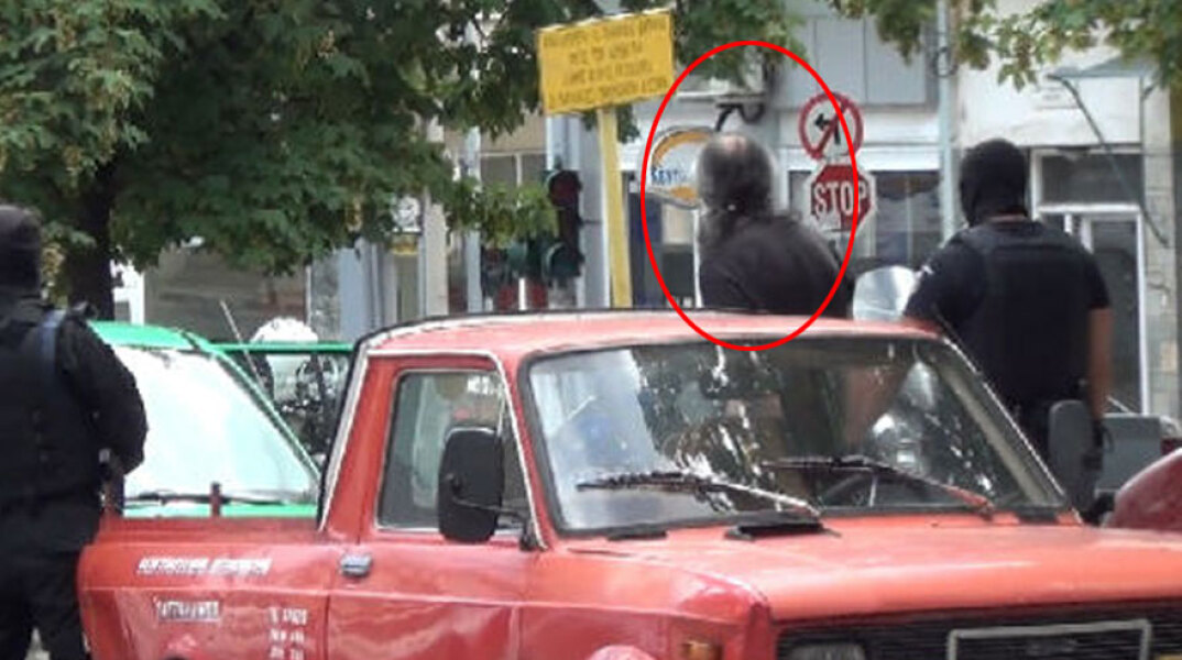 Επίθεση με τσεκούρι στην Κοζάνη: Ο 45χρονος δράστης που τραυμάτισε εφοριακούς