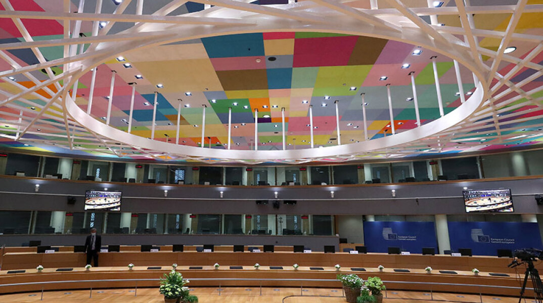 Διαφωνίες και εντάσεις για το Ταμείο Ανάκαμψης στη Σύνοδο Κορυφής της Ευρωπαϊκής Ένωσης στις Βρυξέλλες