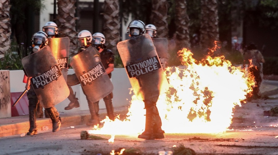 ΜΑΤ - Επειδόδια 