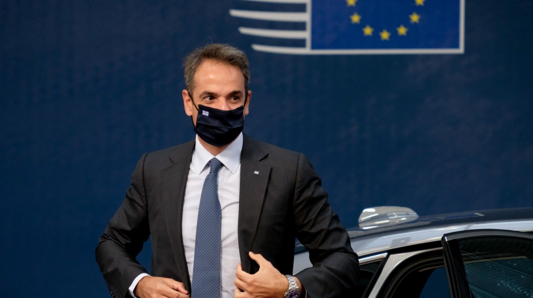 Συνεχίζονται για δεύτερη ημέρα, στη σύνοδο κορυφής των Βρυξελλών, οι συνομιλίες των 27 ηγετών της ΕΕ – Σε εξέλιξη πολυμερής συνάντηση αυτή την ώρα