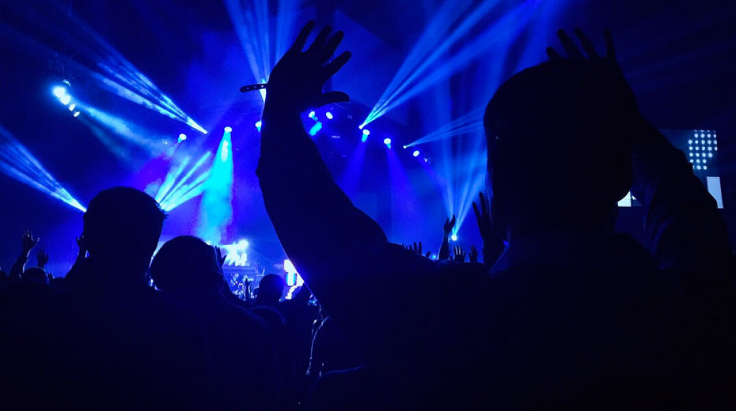 Ξανακλείνουν ντισκοτέκ και νυχτερινά μπαρ στην Ισπανία λόγω κορωνοϊού - Η απόφαση που ελήφθη στη Μούρθια