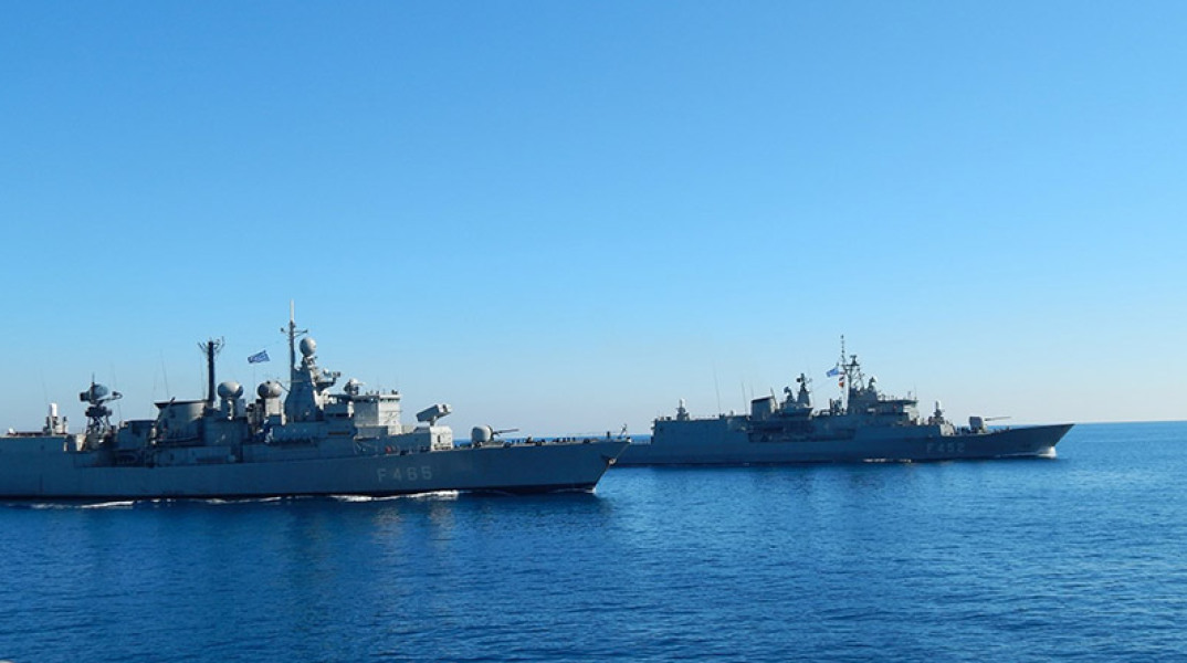 Πλοία του Πολεμικού Ναυτικού κατυά τη διάρκεια άσκησης