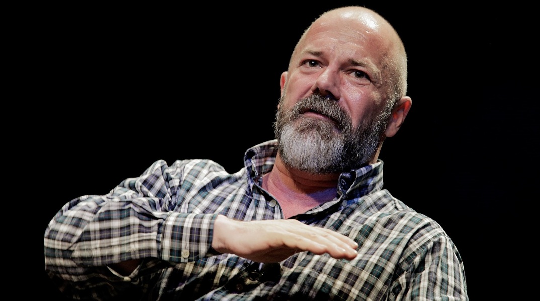Ο αρθρογράφος Andrew Sullivan 