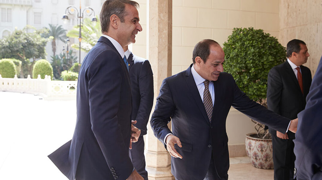 Ο πρωθυπουργός Κυριάκος Μητσοτάκης και ο πρόεδρος της Αιγύπτου αλ Σίσι