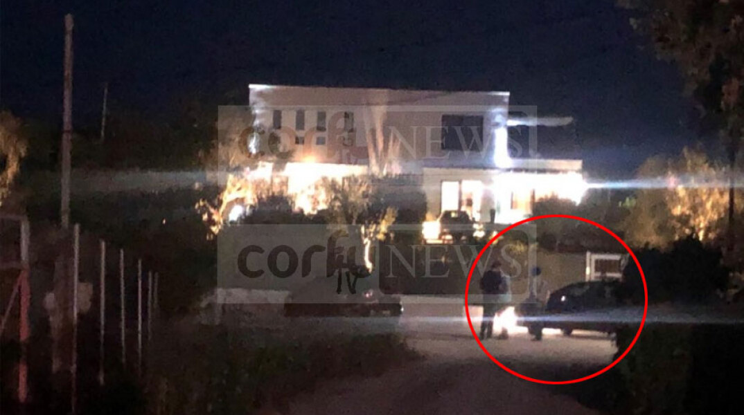 Θρίλερ στην Κέρκυρα με δύο τουρίστες να εντοπίζονται νεκροί σε αυτοκίνητο