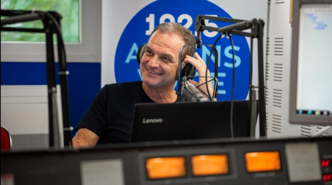 O δημοσιογράφος και ραδιοφωνικός παραγωγός του Athens Voice 102.5, Μάκης Προβατάς