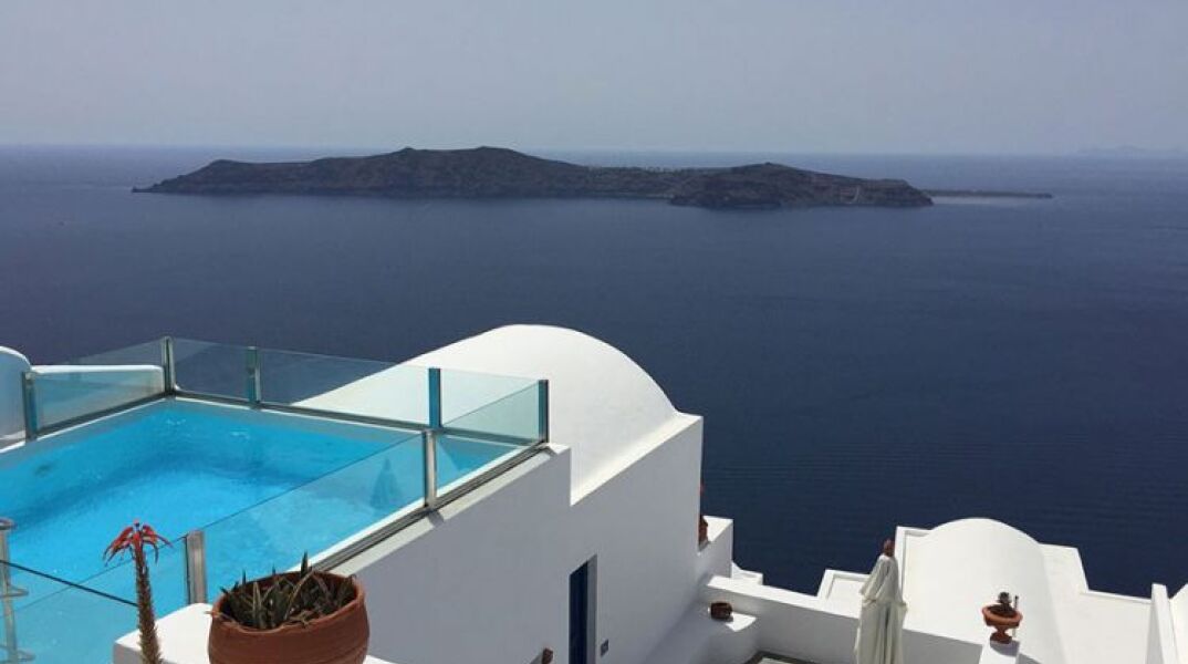 Ξενοδοχείο στη Σαντορίνη