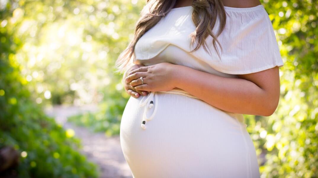 Εγκυμοσύνη και ταξίδια το καλοκαίρι: τι να προσέχετε