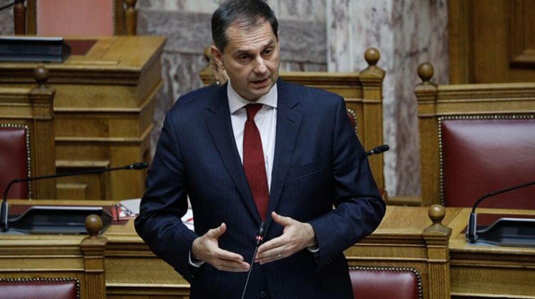 Χάρης Θεοχάρης 