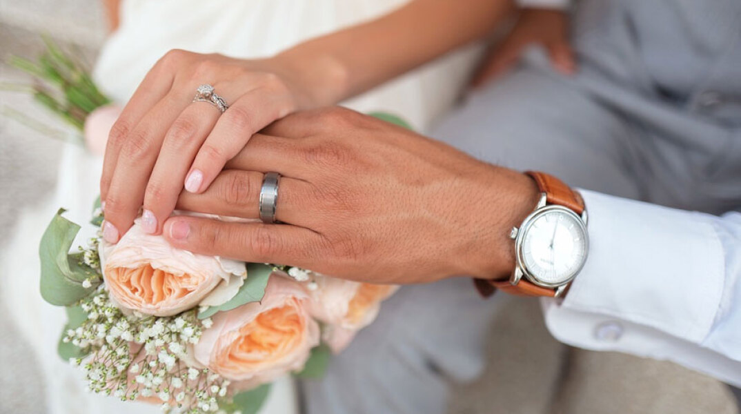 Κορωνοϊός - Νέα μέτρα: Όριο ατόμων σε γάμους - Μέχρι 100 καλεσμένοι