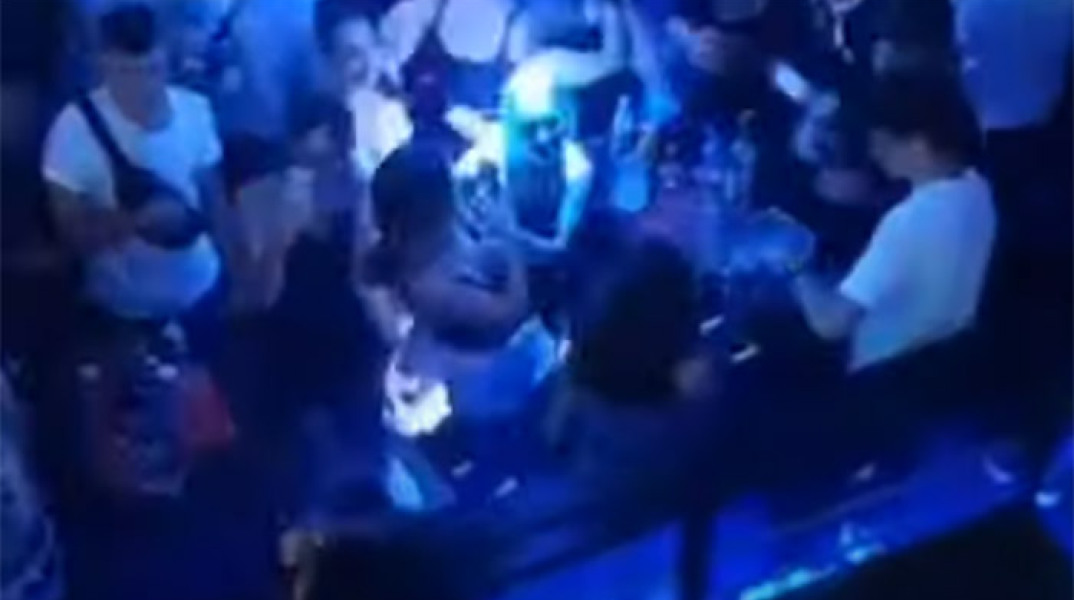 Πάρτι σε κλαμπ στην Εύβοια