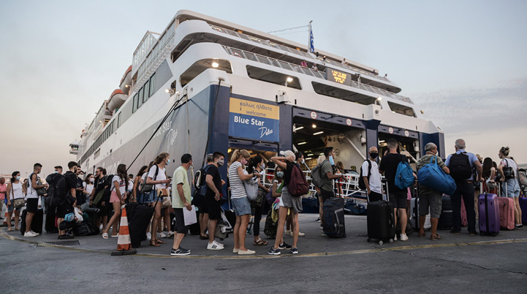 ΑΥΞΗΜΕΝΗ ΚΙΝΗΣΗ ΣΤΟ ΛΙΜΑΝΙ ΤΟΥ ΠΕΙΡΑΙΑ  