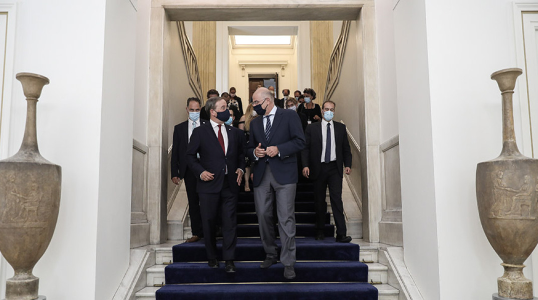 ΣΥΝΑΝΤΗΣΗ ΤΟΥ ΥΠΕΞ ΝΙΚΟΥ ΔΕΝΔΙΑ ΜΕ ΤΟΝ ΠΡΩΘΥΠΟΥΡΓΟ ΤΟΥ ΚΡΑΤΙΔΙΟΥ ΤΗΣ Β. ΡΗΝΑΝΙΑΣ - ΒΕΣΤΦΑΛΙΑΣ A. LASCHET 