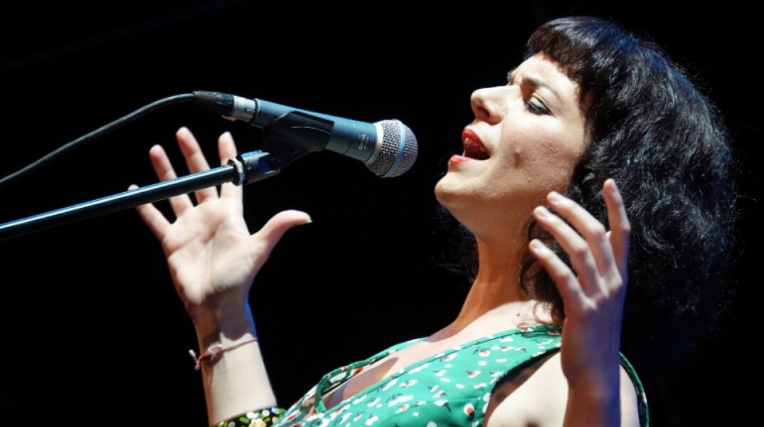 Μπάμπαλη και Δρογώσης κατά των συνωμοσιολόγων του ιού 