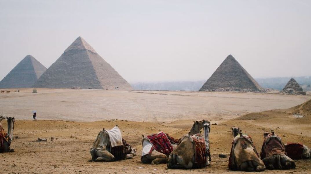 Πυραμίδες 