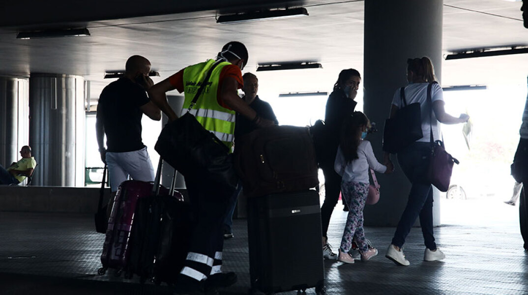 Έρχεται τεστ μοριακής ανίχνευσης του κορωνοϊού στο αεροδρόμιο «Μακεδονία»