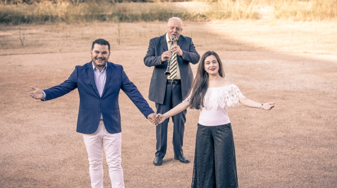 «Ανάσες στον χρόνο…» με τον Πετρολούκα Χαλκιά, την Αρετή Κετιμέ και τον Κώστα Μήτση στο Κηποθέατρο Πρέβεζας