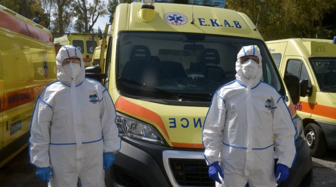 Ο ΑΔΜΗΕ στηρίζει τα νησιά με δωρεά θαλάμων αεροκομιδής στο ΕΚΑΒ