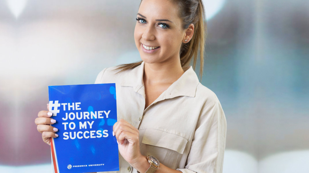 Με διαδικτυακή αποφοίτηση ολοκληρώθηκε το ακαδημαϊκό έτος του Πανεπιστημίου Frederick στην Κύπρο. 