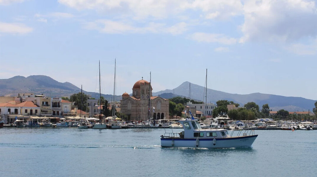 Κορωνοϊός στην Αίγινα - Κλιμάκιο με γιατρούς και νοσηλευτές στέλνει στο νησί ο περιφερειάρχης Αττικής Γιώργος Πατούλης