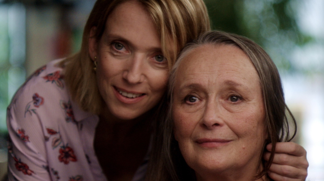 Κριτική για την ταινία «Εμείς οι δύο» (Deux) του Φίλιπο Μενεγκέτι με τους Μπάρμπαρα Σούκοβα, Λεά Ντρουκέρ και Μαρτίν Σενβαλιέ.