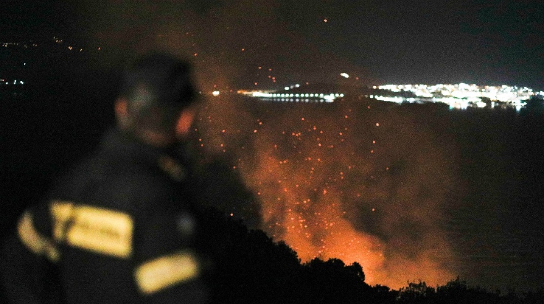 ΚΕΡΚΥΡΑ ΦΩΤΙΑ ΣΤΗ ΠΕΡΙΟΧΗ ΑΓΙΟΣ ΣΤΕΦΑΝΟΣ
