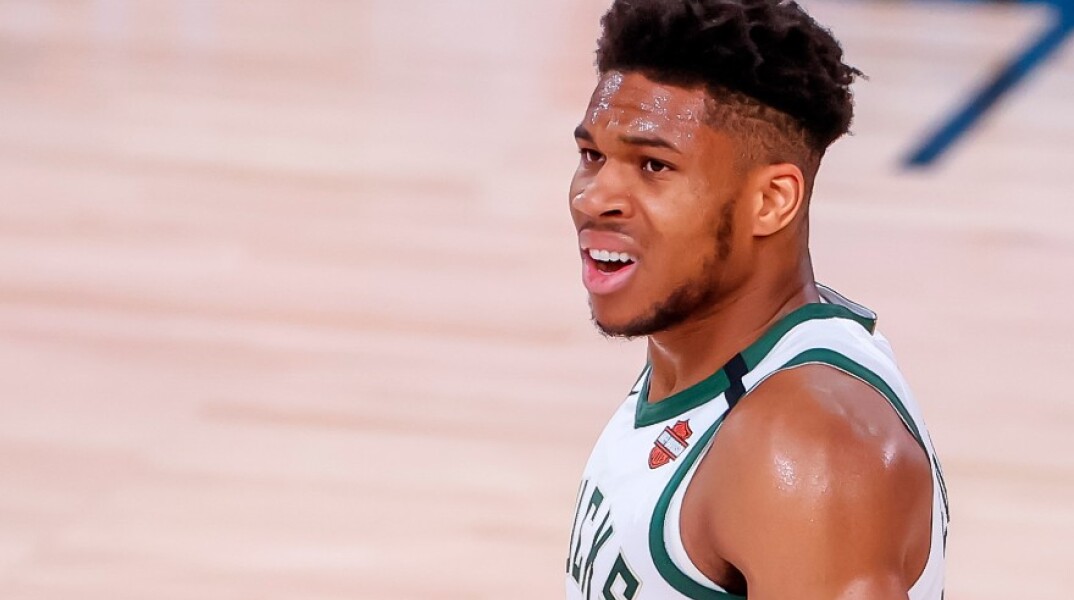 Ήττα-σοκ για Μπακς και Γιάννη