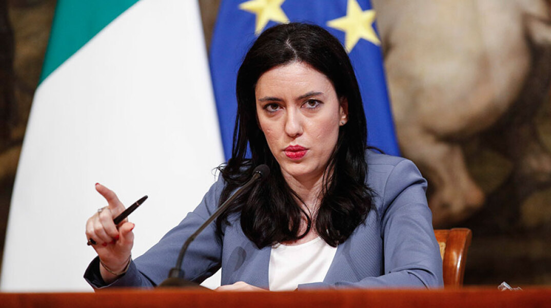 Η υπουργός Παιδείας της Ιταλίας Λουτσία Ατσολίνα