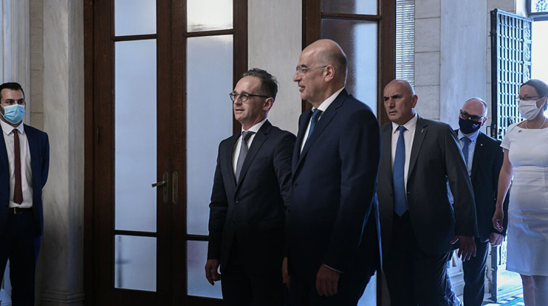 O υπουργός Εξωτερικών Νίκος Δένδιας με τον Γερμανό ομόλογό του, Χάικο Μάας