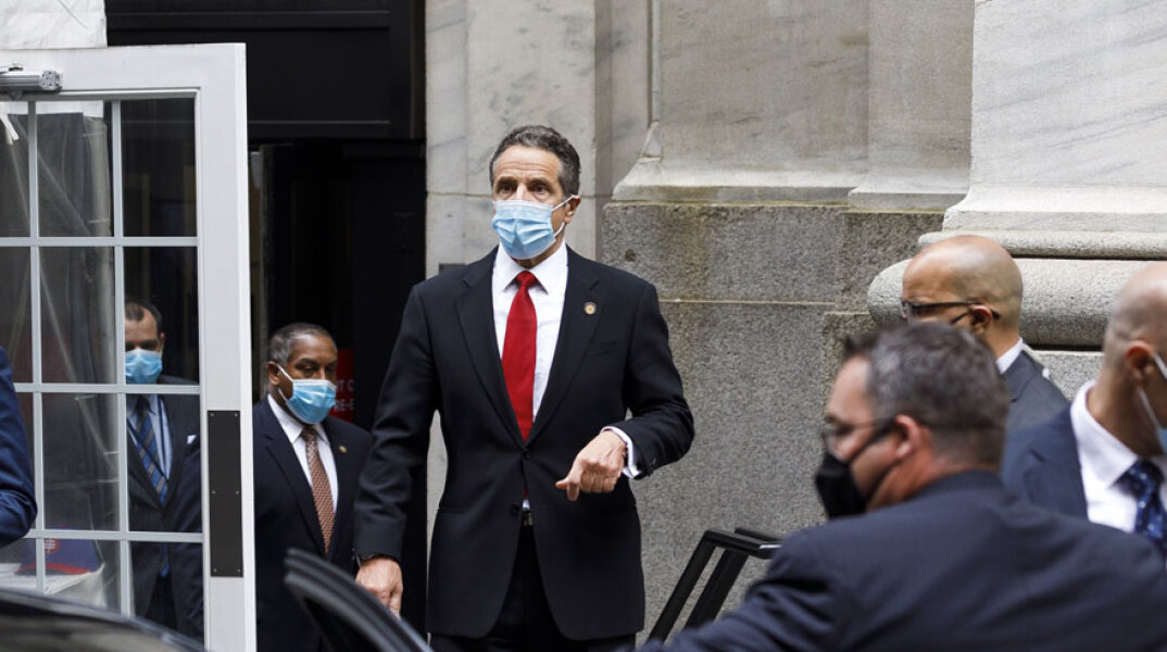 Ο κυβερνήτης της Νέας Υόρκης, Άντριου Κουόμο, γράφει βιβλίο για την πανδημία με τίτλο «American Crisis»