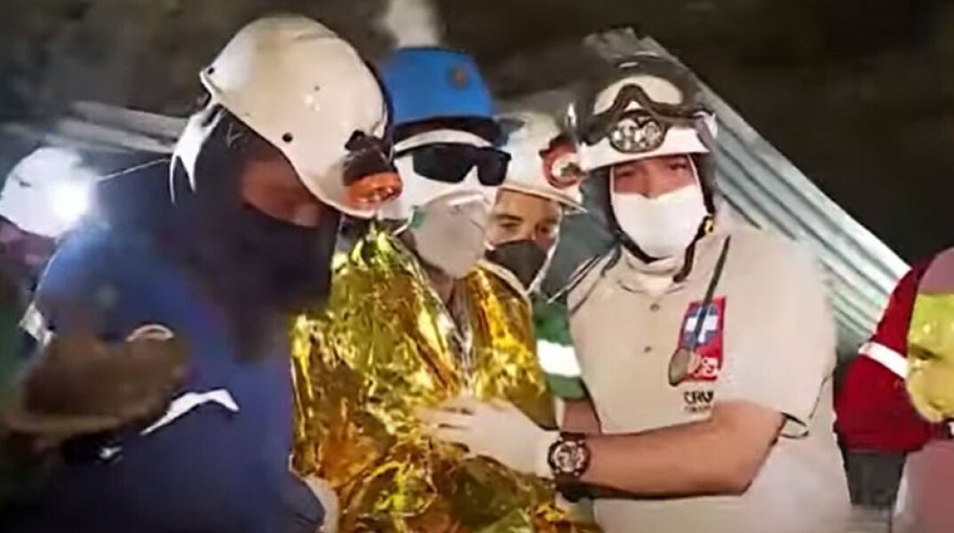Ζωντανοί από ορυχείο στην Κολομβία βγήκαν τρεις ανθρακωρύχοι - Παρέμειναν στα έγκατα της γης για 5 ημέρες