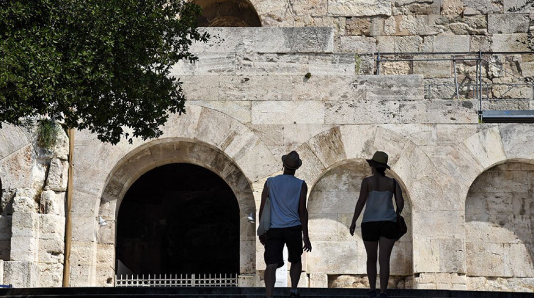 293 νέα κρούσματα κορωνοϊού ανακοίνωσε την Τετάρτη 26 Αυγούστου 2020 ο ΕΟΔΥ