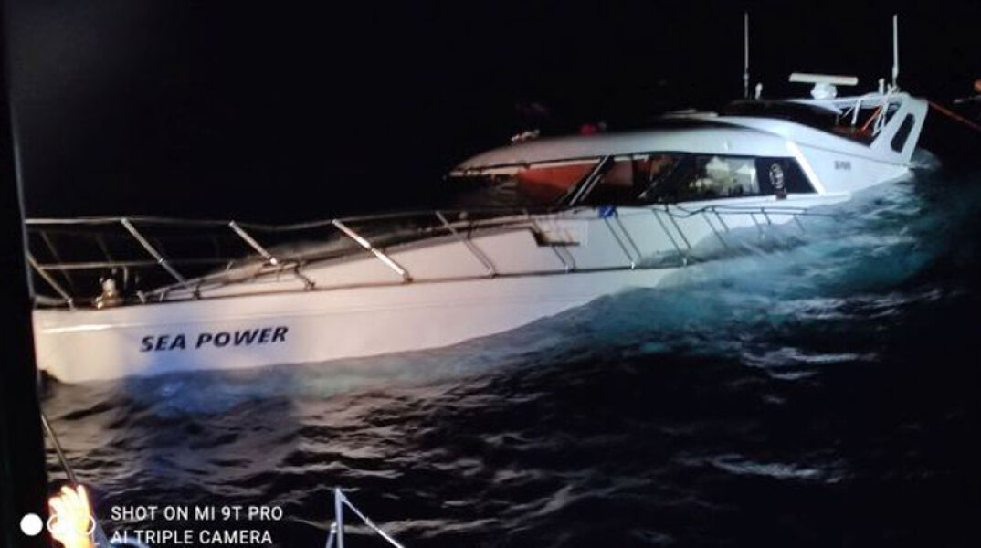 Επιχείρηση διάσωσης μεταναστών στη Χάλκη