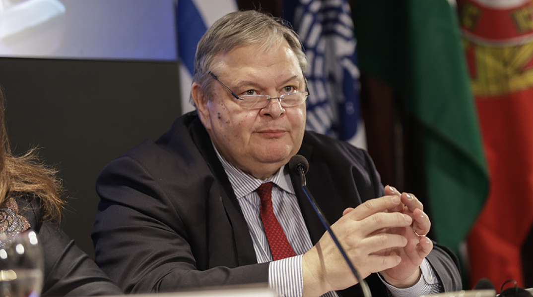 pasok-venizelos-epeteios.jpg