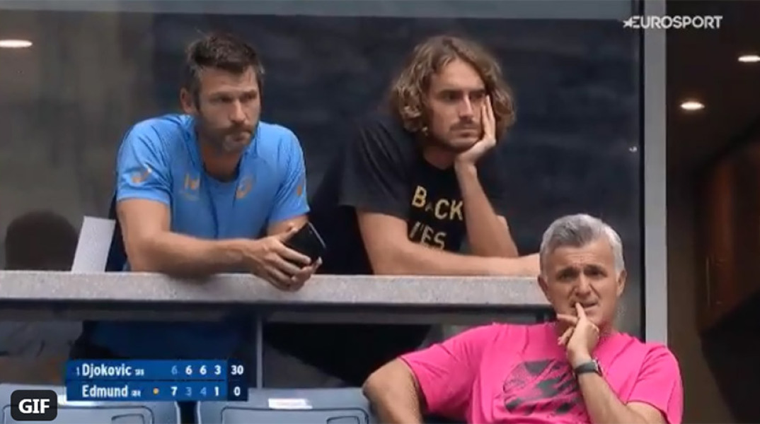 O Στέφανος Τσιτσιπάς μπλούζα του κινήματος «Black Lives Matter»