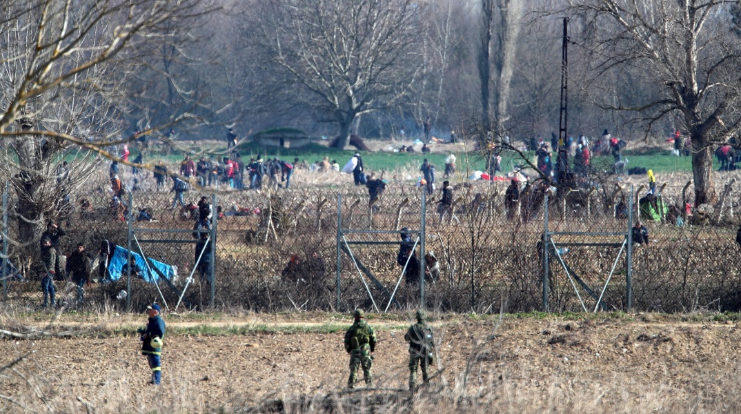  Την εκτίμηση ότι η Τουρκία θα πιέσει και με το μεταναστευτικό εξέφρασε ο αναπληρωτής υπουργός Μετανάστευσης και Ασύλου Γιώργος Κουμουτσάκος