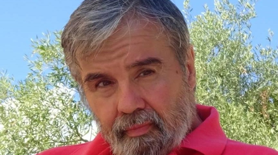 Την τελευταία του πνοή άφησε τα ξημερώματα της Κυριακής ο γνωστός δημοσιογράφος Χρίστος Χαραλαμπόπουλος. Συλλυπητήρια εξέφρασέ με μήνυμά του ο Αλέξης Τσίπρας.