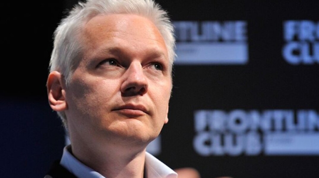 Ο Τζούλιαν Ασάνζ