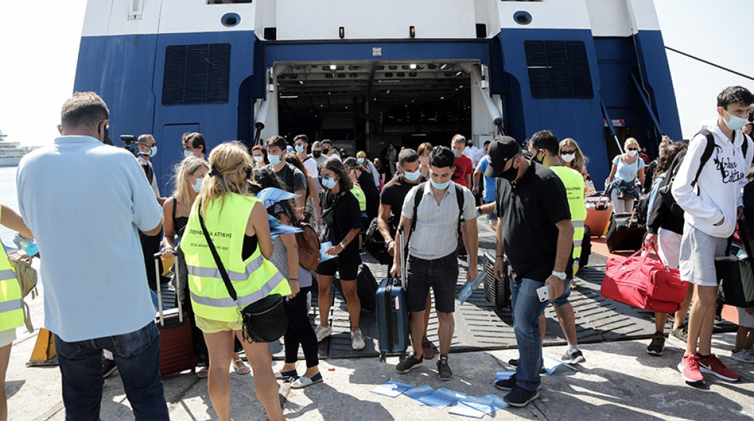 ΕΛΕΓΧΟΙ ΑΠΟ ΤΟ ΜΕΙΚΤΟ ΚΛΙΜΑΚΙΟ ΤΗΣ ΠΕΡΙΦΕΡΕΙΑΣ ΑΤΤΙΚΗΣ ΚΑΙ ΤΟΥ ΙΣΑ ΣΕ ΤΑΞΙΔΙΩΤΕΣ ΠΟΥ ΕΠΙΣΤΡΕΦΟΥΝ ΣΤΟ ΛΙΜΑΝΙ ΤΟΥ ΠΕΙΡΑΙΑ