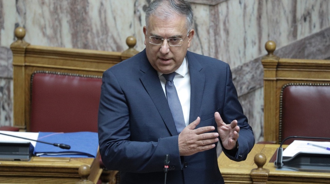 Ο υπουργός Εσωτερικών, Τάκης Θεοδωρικάκος