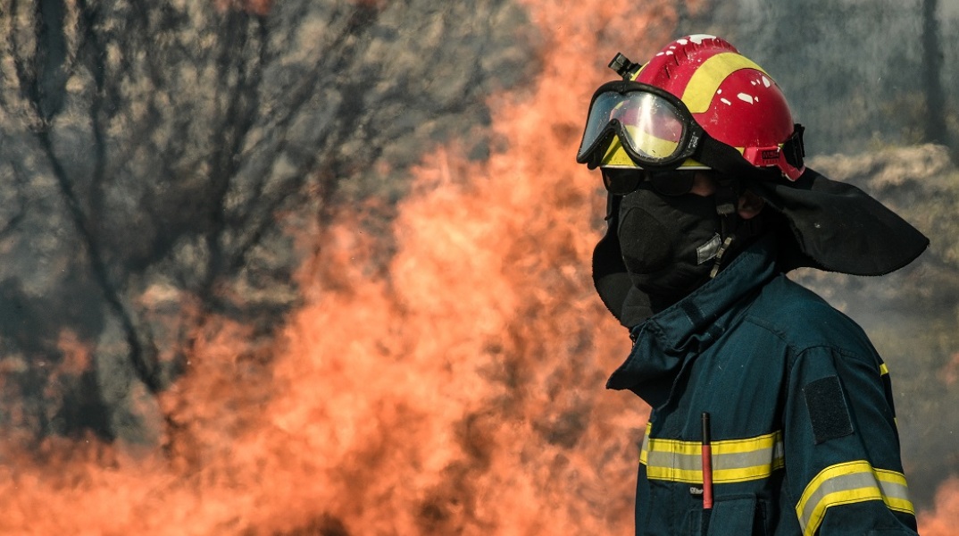 Φωτιά- Πυροσβέστης 