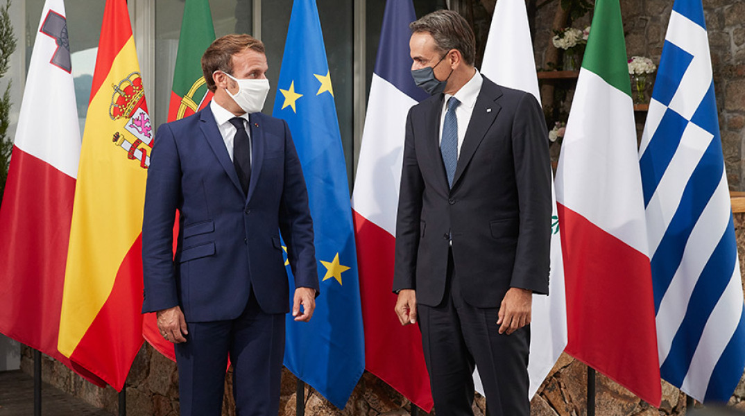 ΣΥΝΑΝΤΗΣΗ ΤΟΥ ΠΡΩΘΥΠΟΥΡΓΟΥ ΚΥΡΙΑΚΟΥ ΜΗΤΣΟΤΑΚΗ ΜΕ ΤΟΝ ΓΑΛΛΟ ΠΡΟΕΔΡΟ ΕΜΑΝΟΥΕΛ ΜΑΚΡΟΝ 