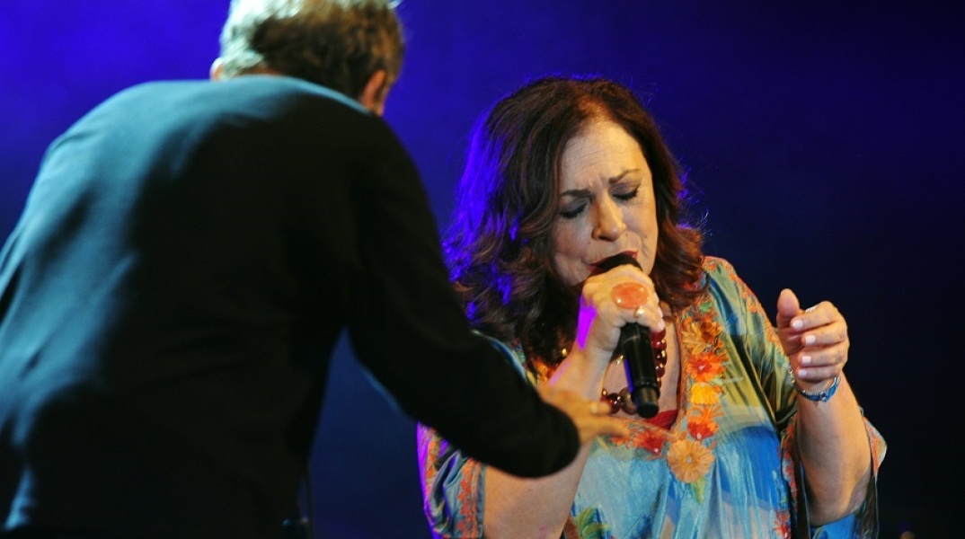 Χάρις Αλεξίου