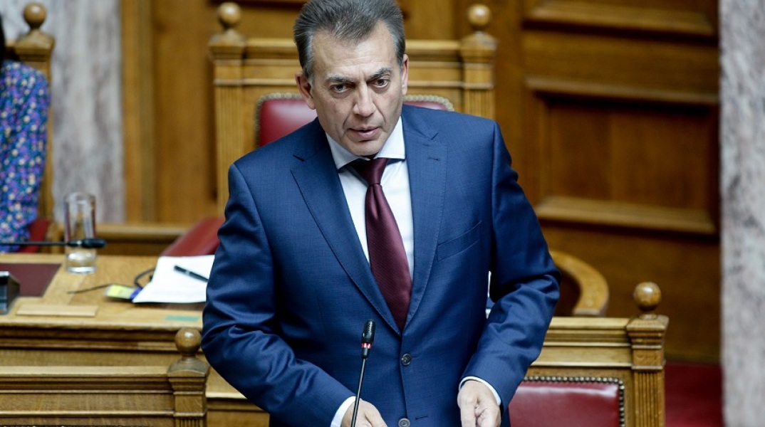 Γιάννης Βρούτσης 